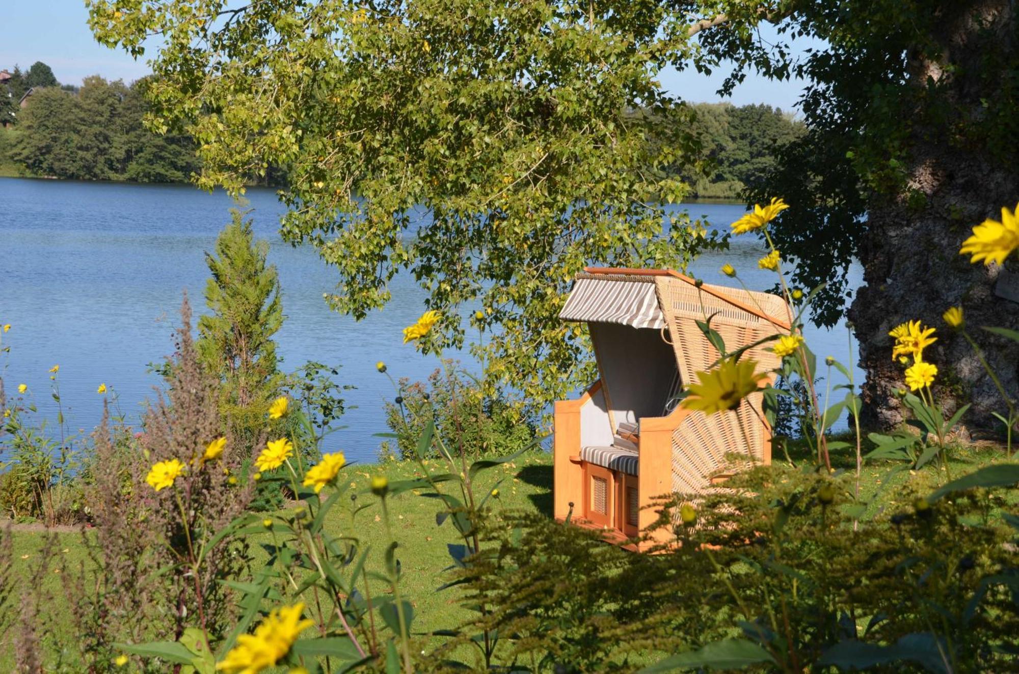 Reetdachkate Auf Gestuet Schierensee Grebin Dış mekan fotoğraf